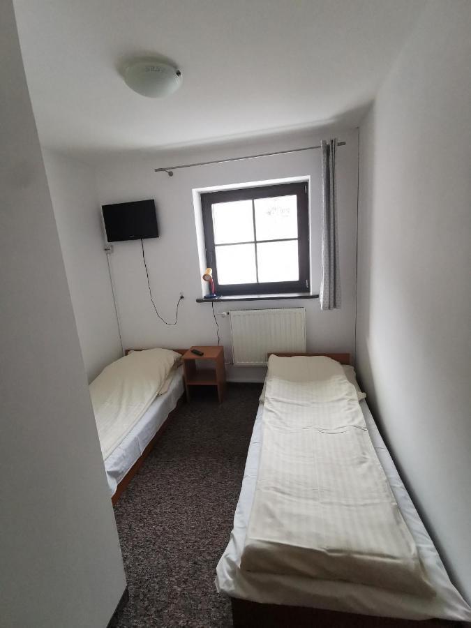 Straszny Dwor Hotel Duszniki Zdroj Phòng bức ảnh