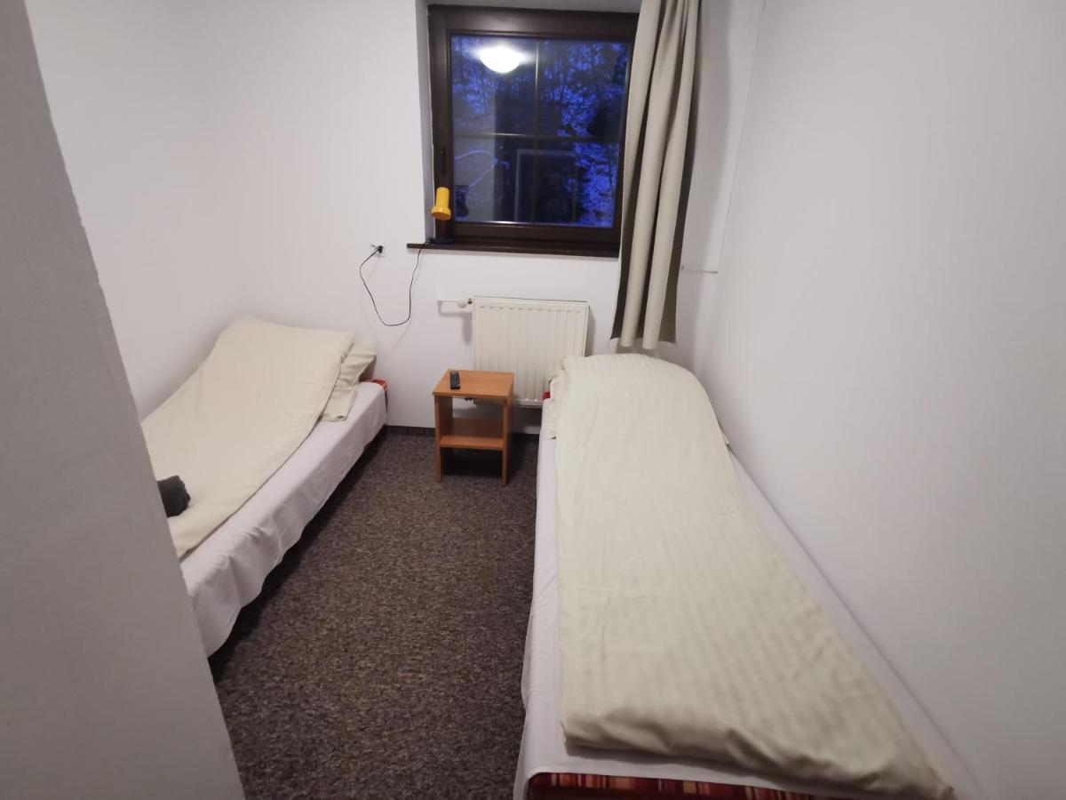 Straszny Dwor Hotel Duszniki Zdroj Phòng bức ảnh