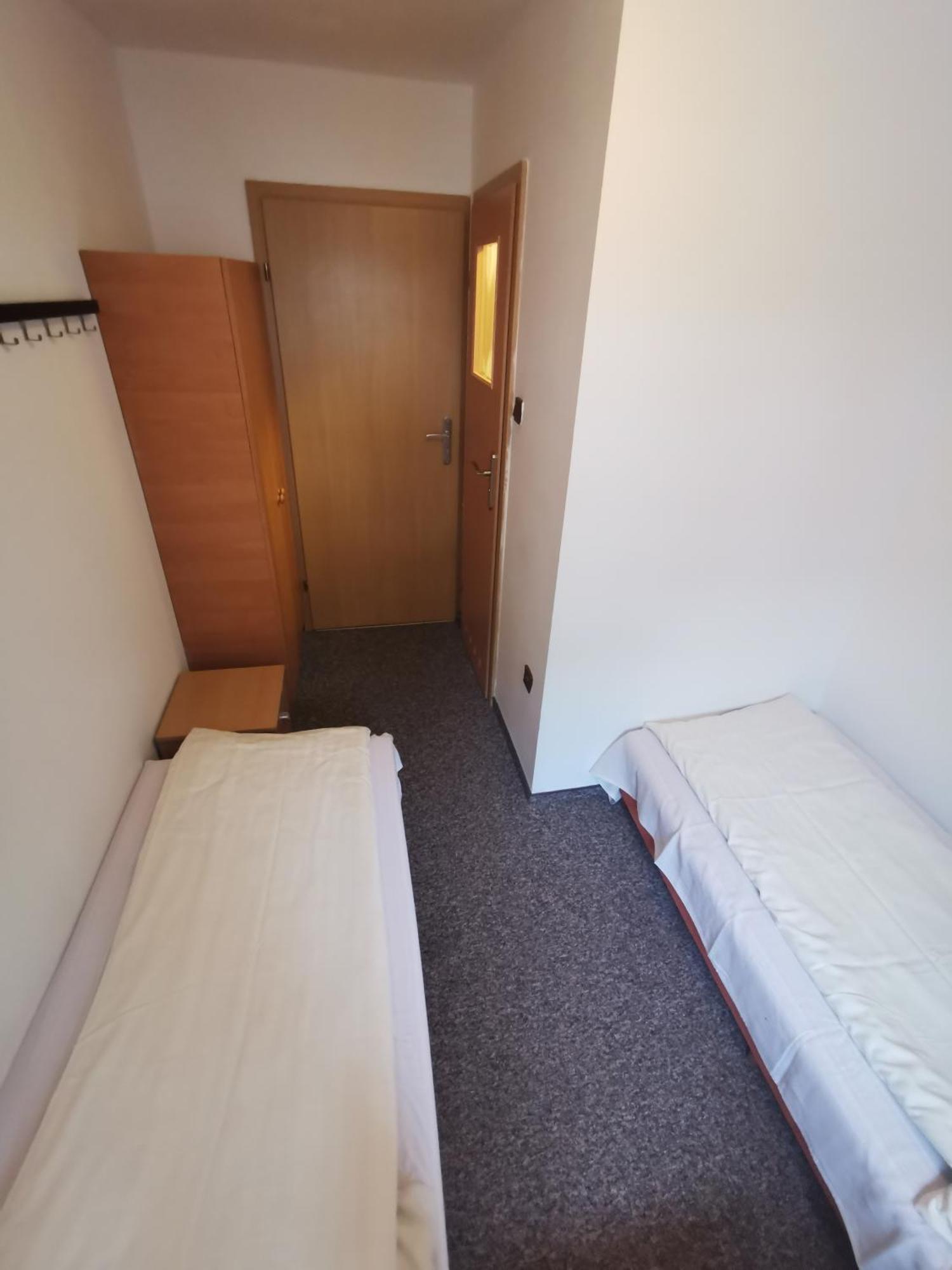 Straszny Dwor Hotel Duszniki Zdroj Phòng bức ảnh