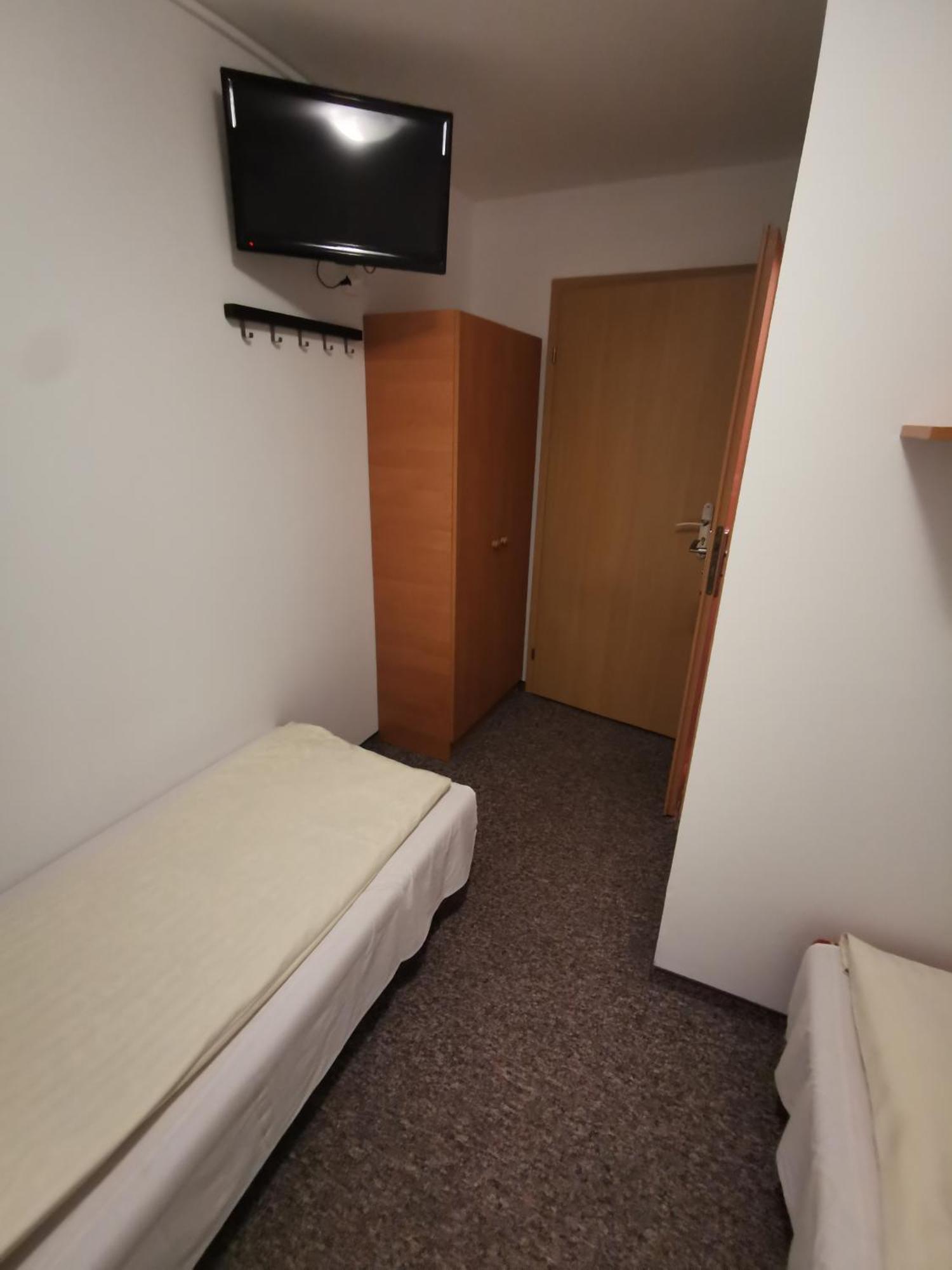 Straszny Dwor Hotel Duszniki Zdroj Phòng bức ảnh