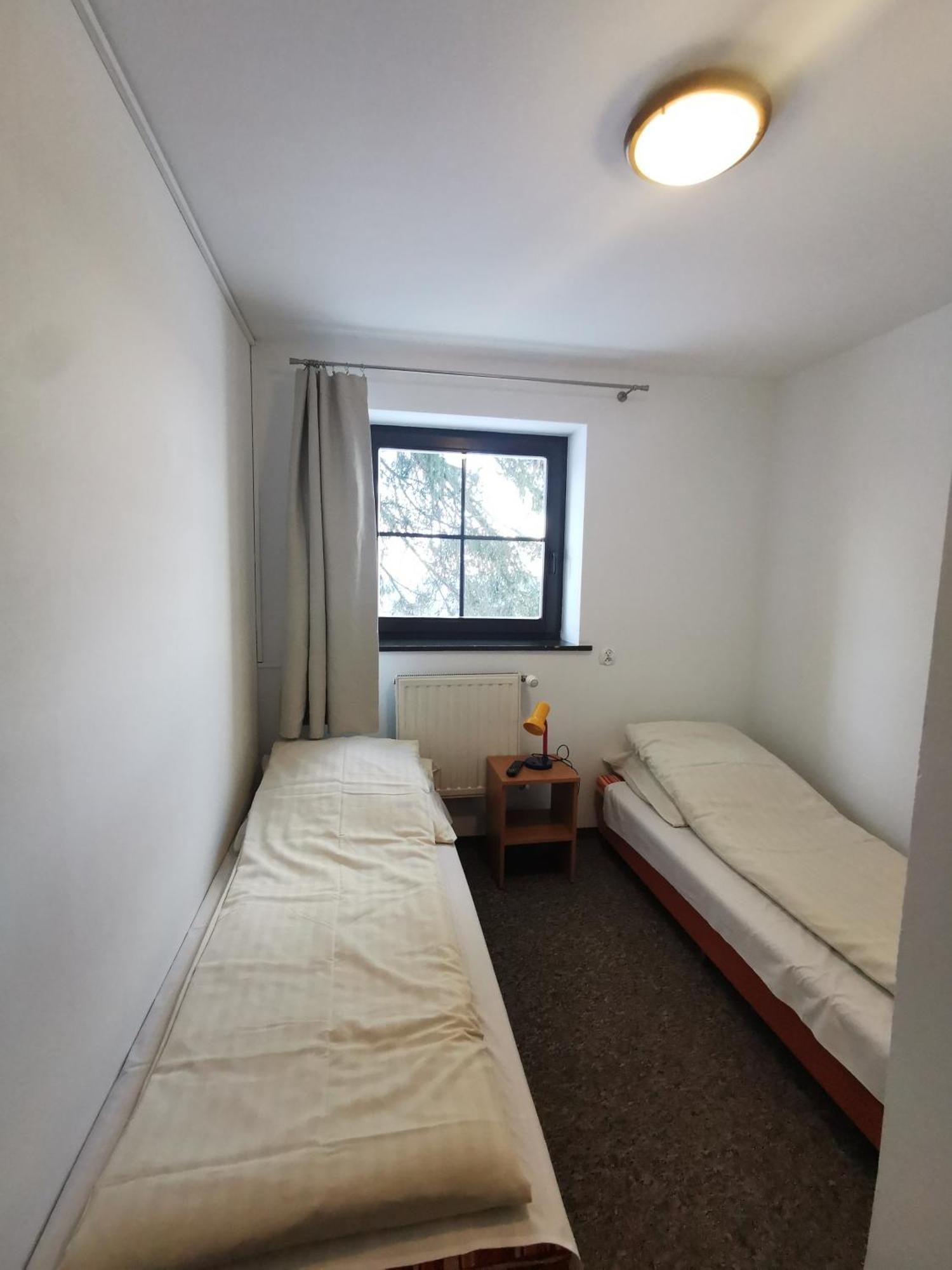 Straszny Dwor Hotel Duszniki Zdroj Phòng bức ảnh