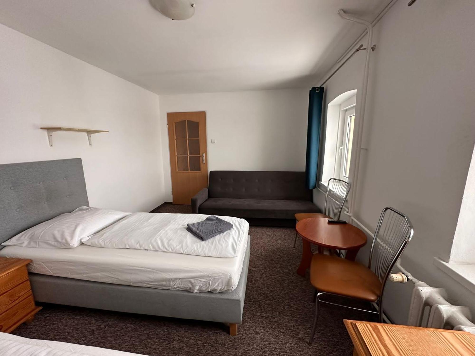 Straszny Dwor Hotel Duszniki Zdroj Phòng bức ảnh